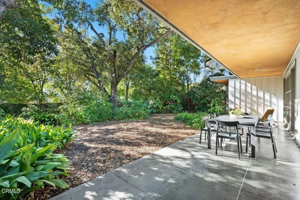 314 San Juan Way, La Canada Flintridge, California 91011 home-pic-37